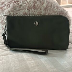 Lululemon double pocket wallet